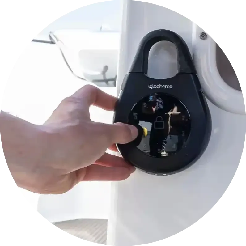 Boat with key box - unmanned boat rental