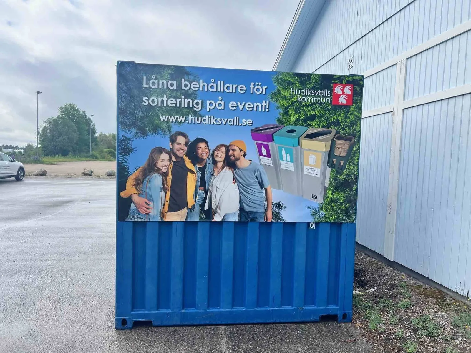 unmanned rental of garbage containers in containers